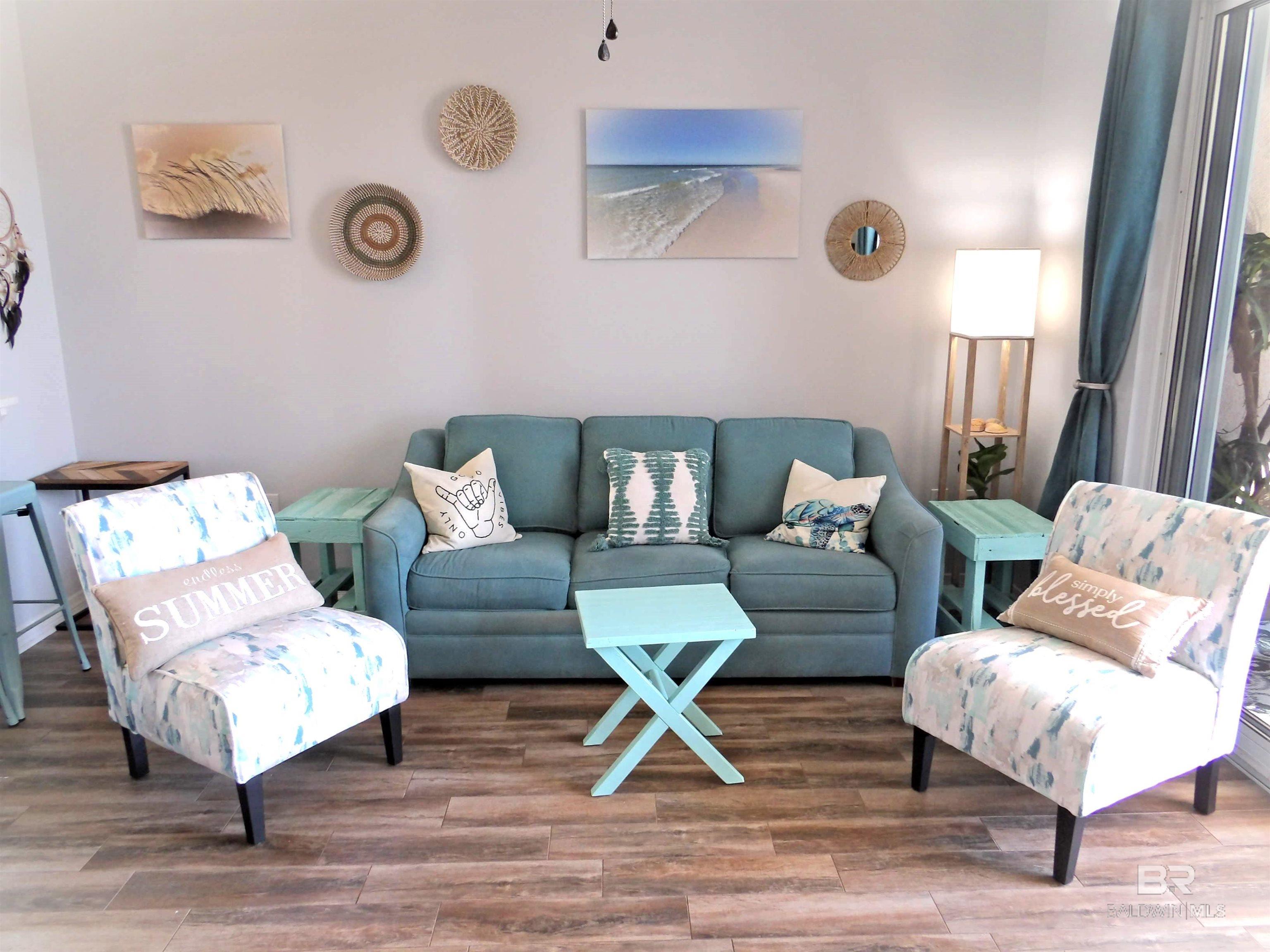 Image 2: Living Room
