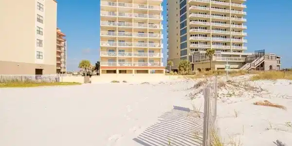 517 E Beach Boulevard