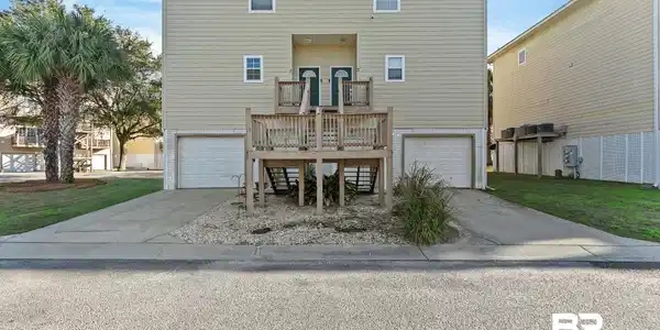 4 Yacht Club Drive