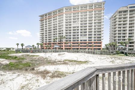 527 Beach Club Trail