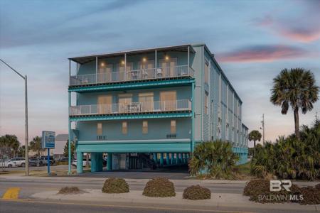 200 E Beach Boulevard