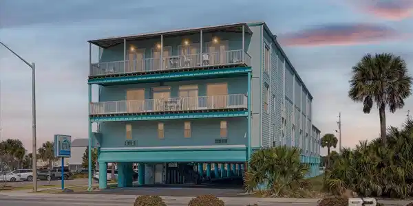 200 E Beach Boulevard