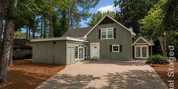 160 Rolling Hill Drive