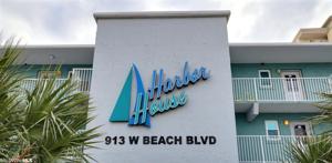 913 Beach Blvd