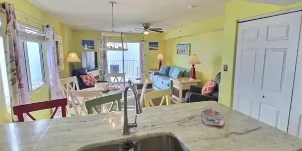 Image 3: Kitchen
