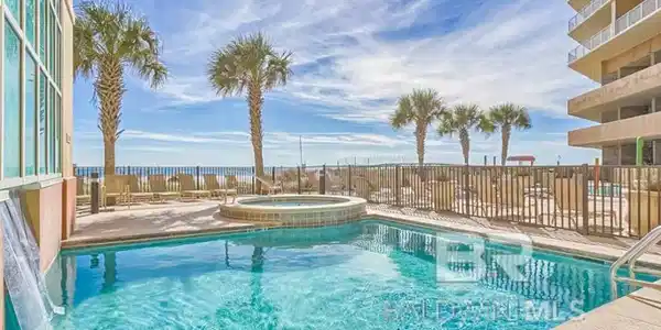 401 E Beach Boulevard