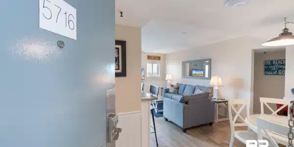 Image 2: Entrance to Condo
