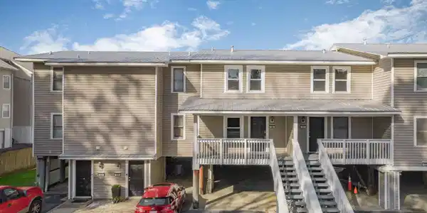 6 Yacht Club Drive