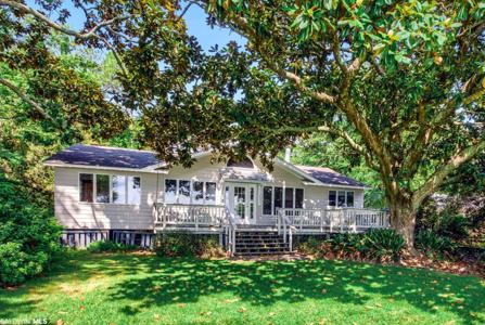 6989 Bay Road