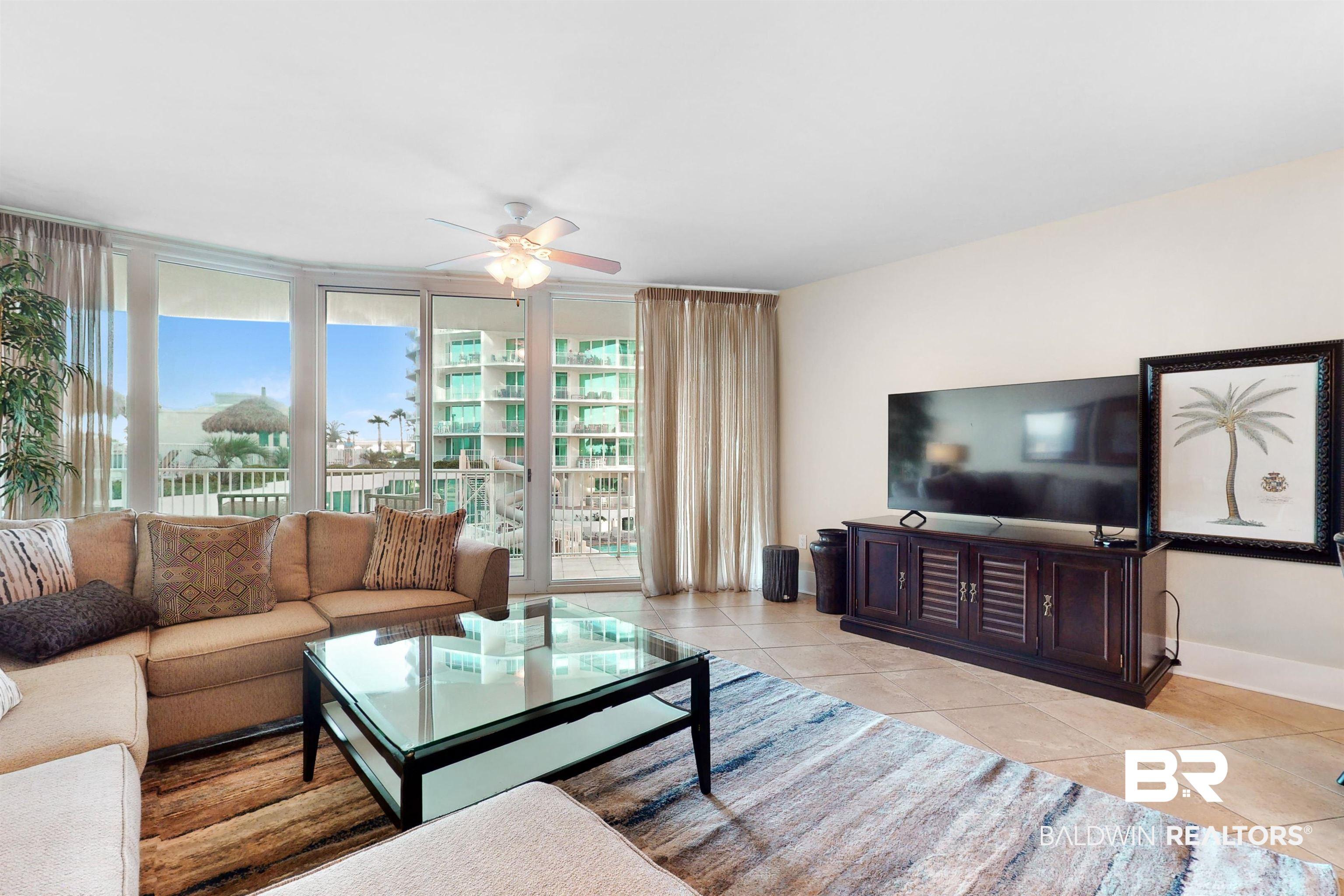 Image 2: Living area