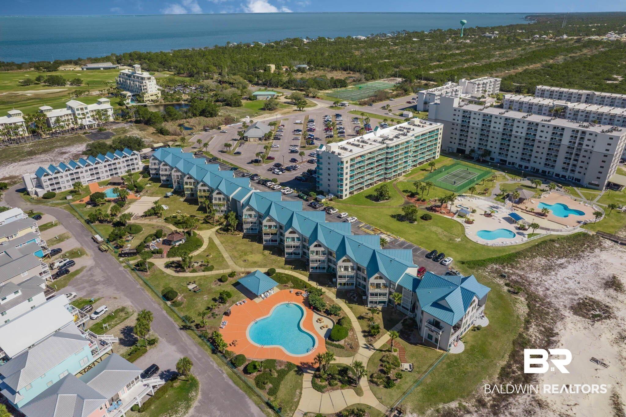 Image 4: Bird's eye view of a pool area