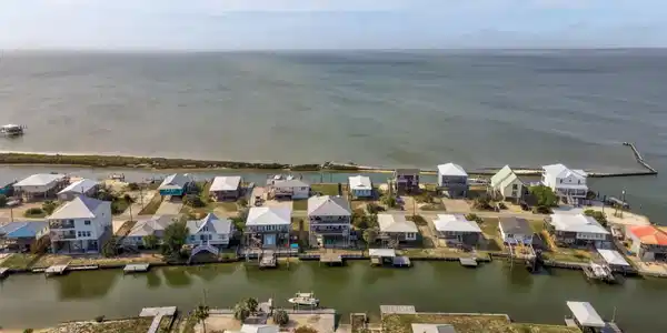 Image 3: Canal-front properties featuring private boat docks