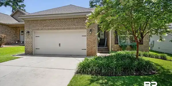 506 Rolling Hill Circle