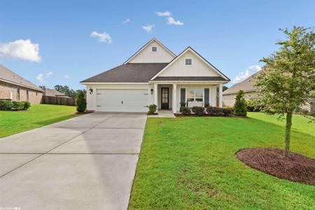 925 Charleston Loop