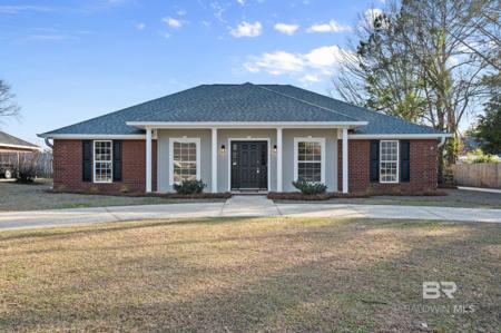 207 Manor Boulevard