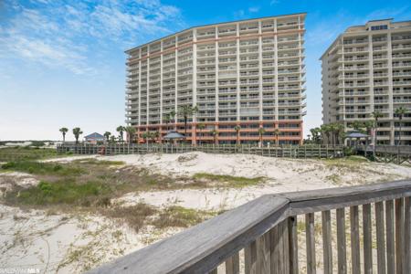 527 Beach Club Trail