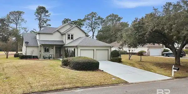 602 Pinehurst Point
