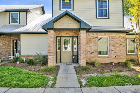 444 Clubhouse Drive