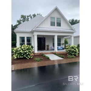 40 Bay Pointe Court