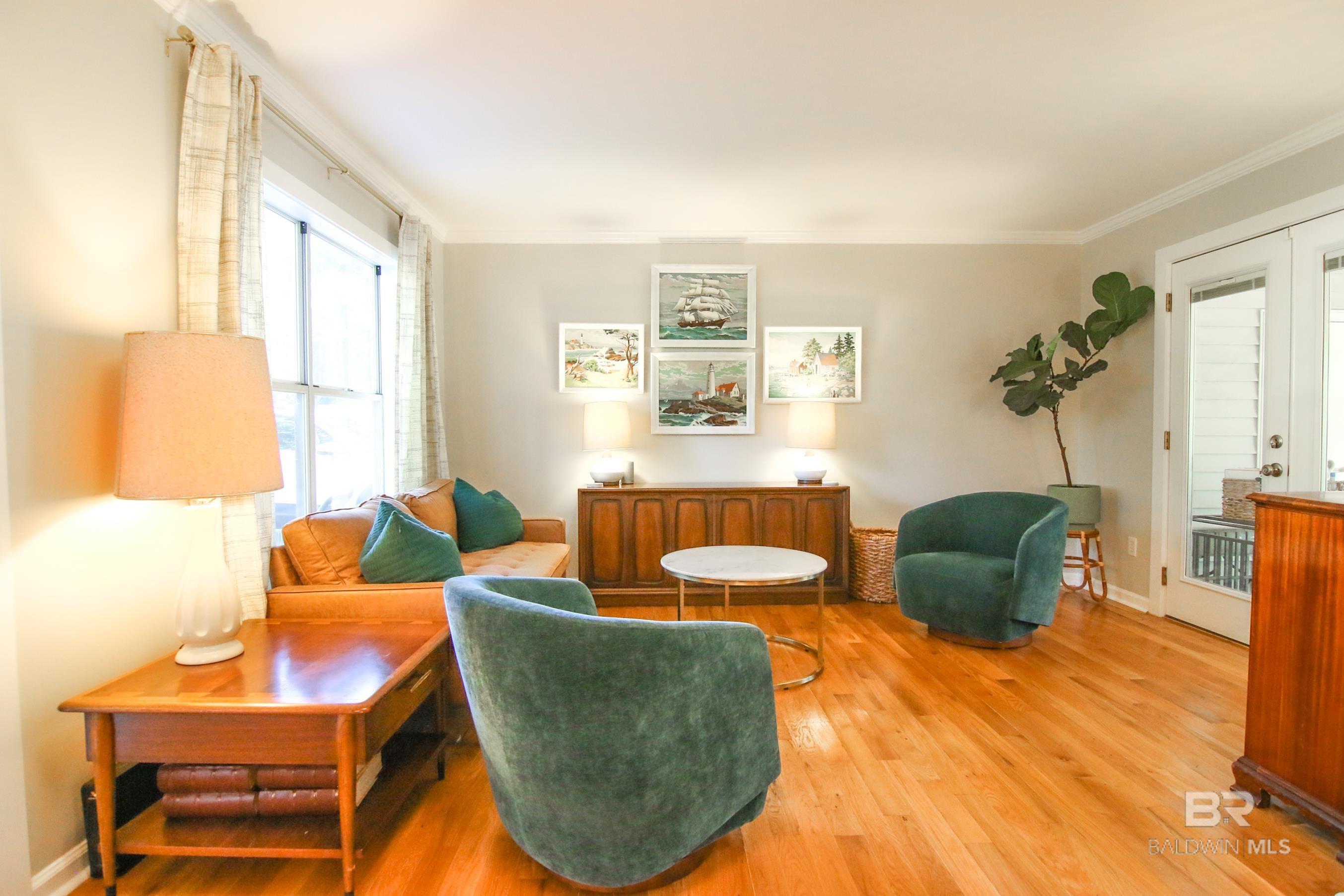 Image 2: Sitting Room