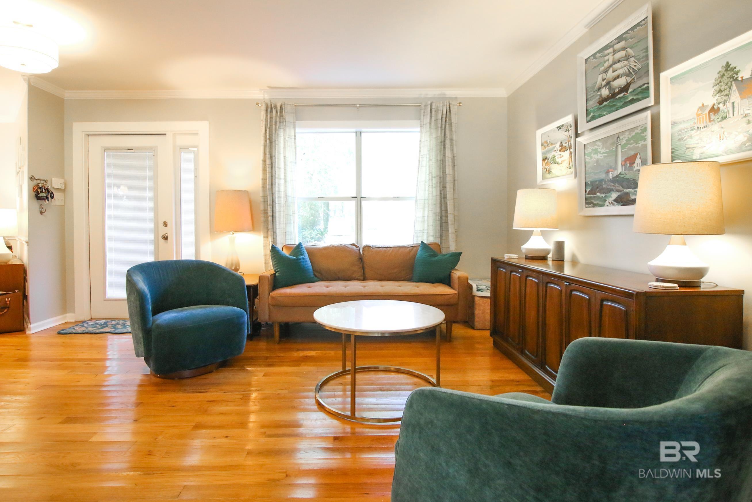 Image 3: Sitting Room