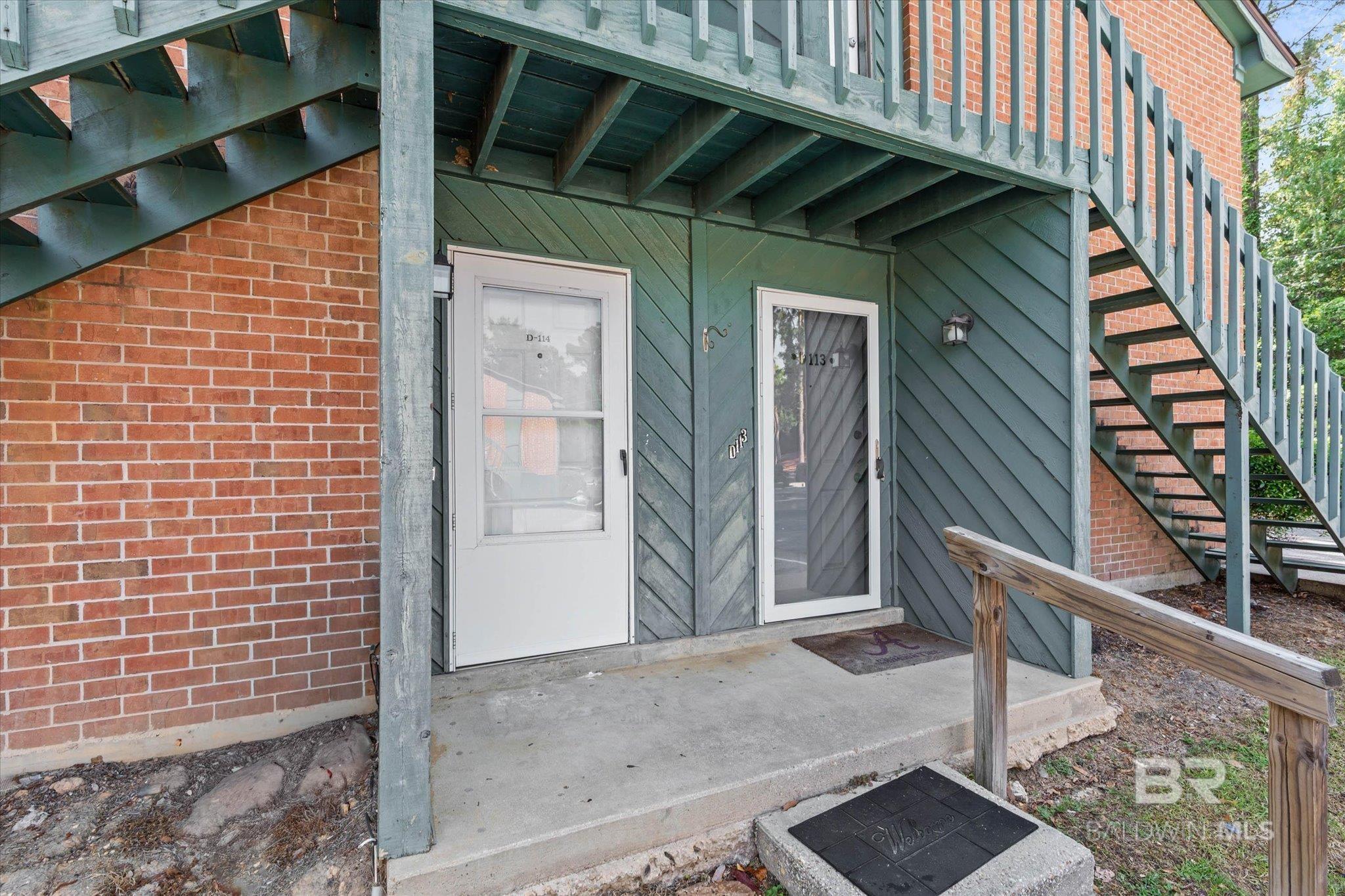 Image 2: Entry