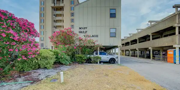 1027 Beach Boulevard