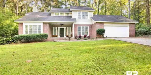 102 Piedmont Circle