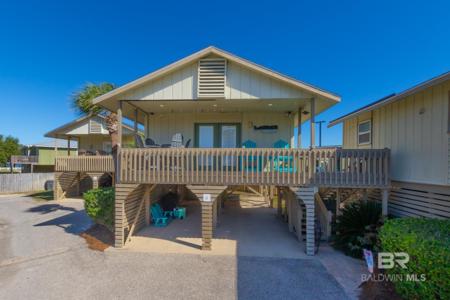 1028 W Beach Boulevard