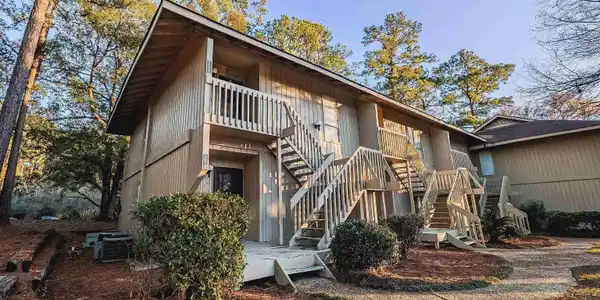 1078 Sea Cliff North