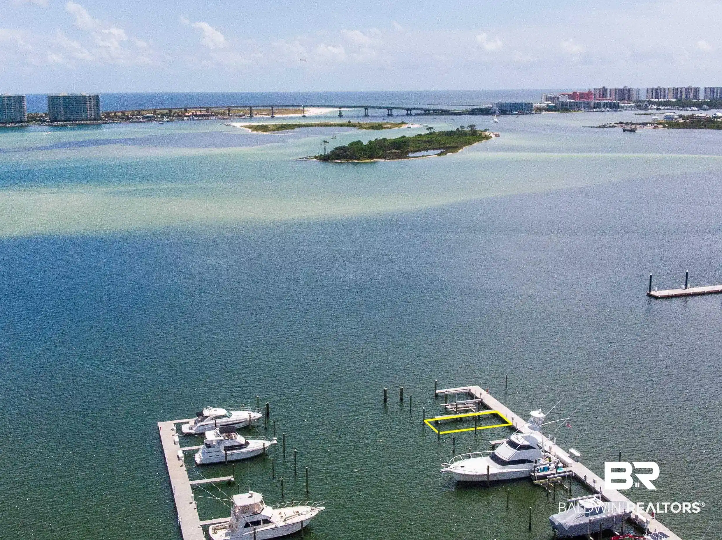 Image 1: Easy access to Perdido Pass and the Islands