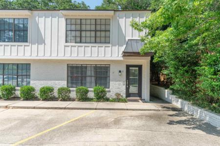 314 Gayfer Court