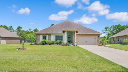 825 Wedgewood Drive