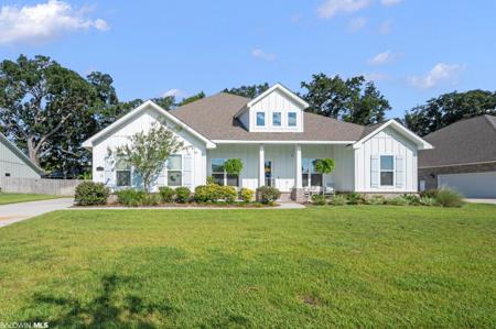 340 Nandina Loop