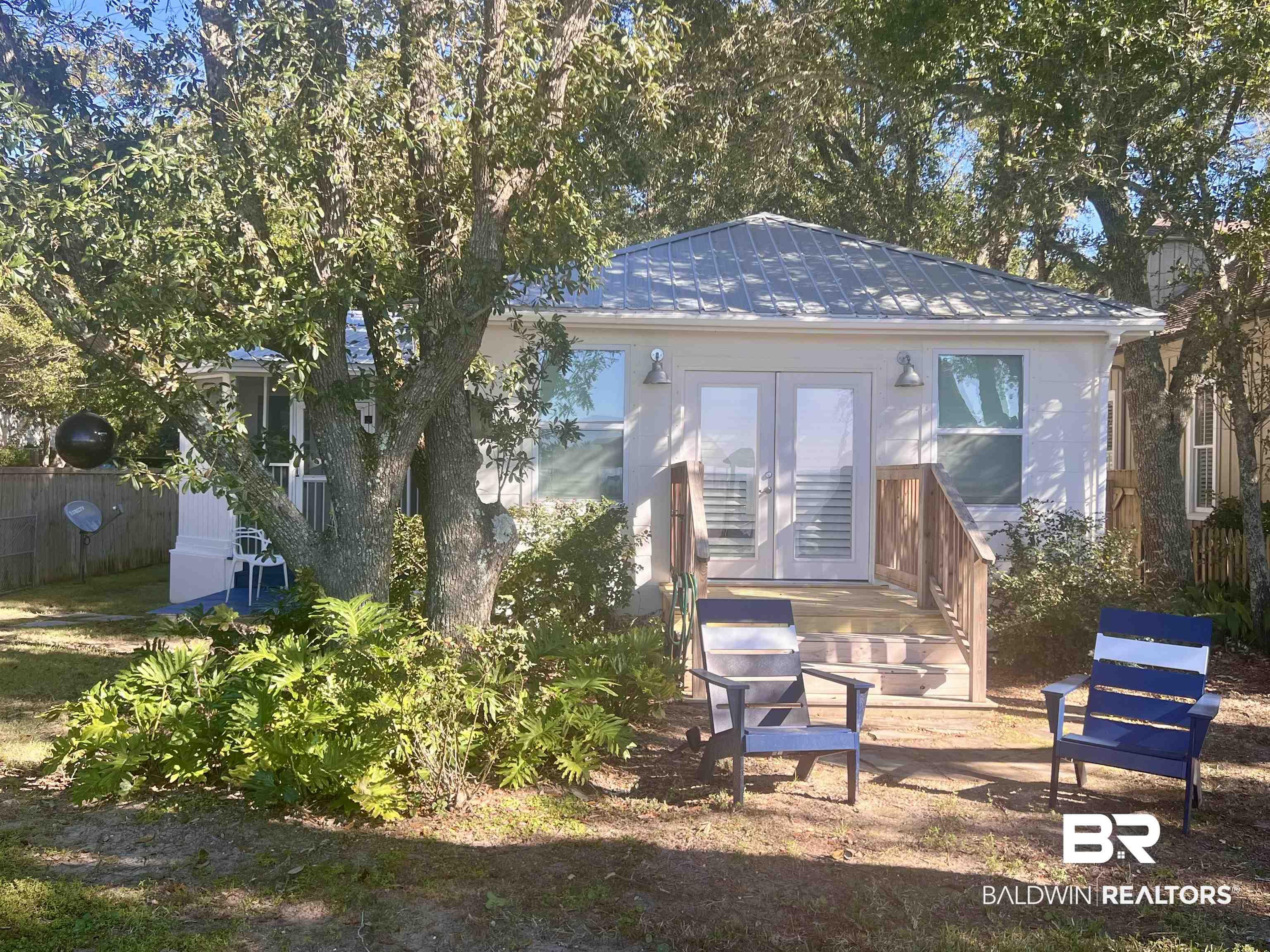 Image 1: View of back of property
