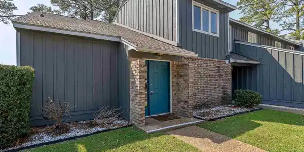1701 Regency Road