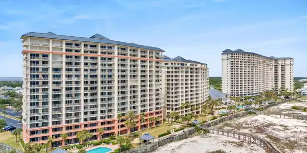527 Beach Club Trail