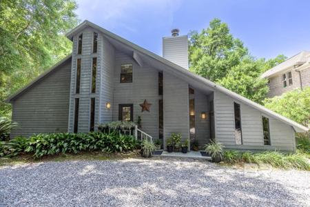 1503 Old County Road
