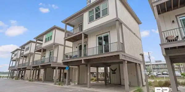 1932 W Beach Boulevard