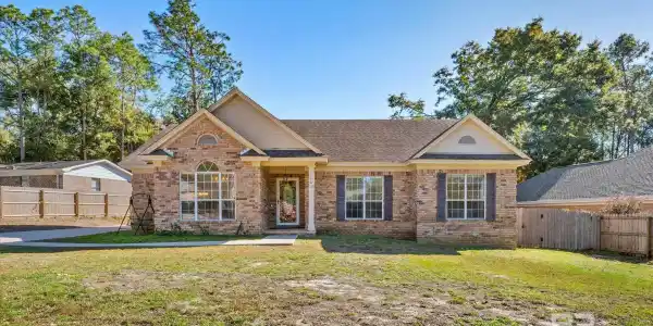 107 Dewitt Circle