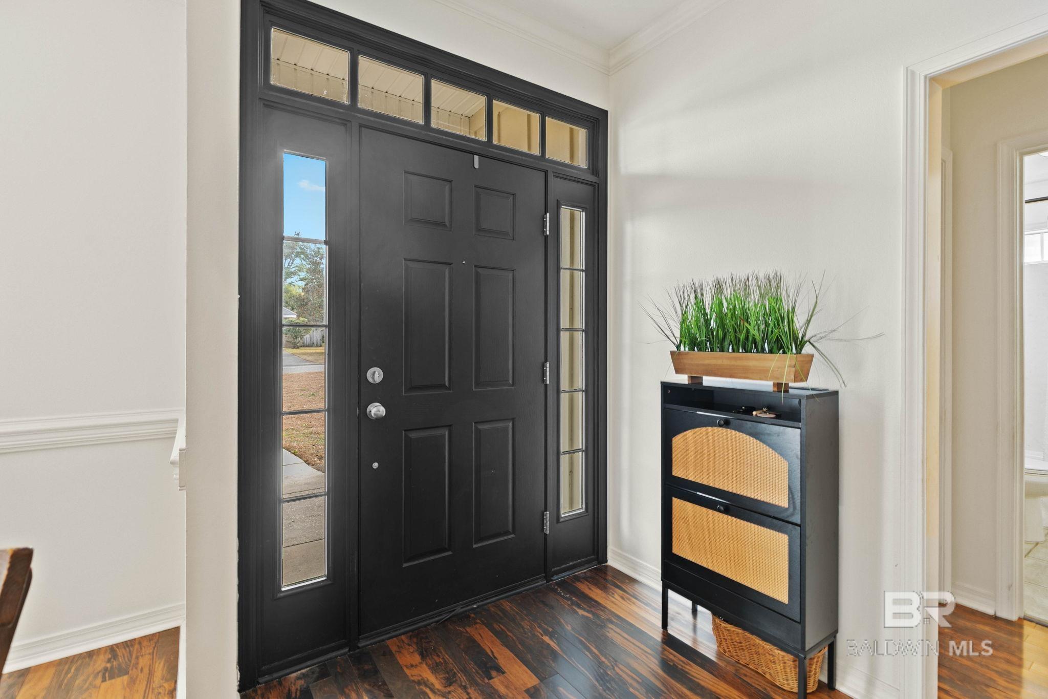 Image 3: Entrance Foyer