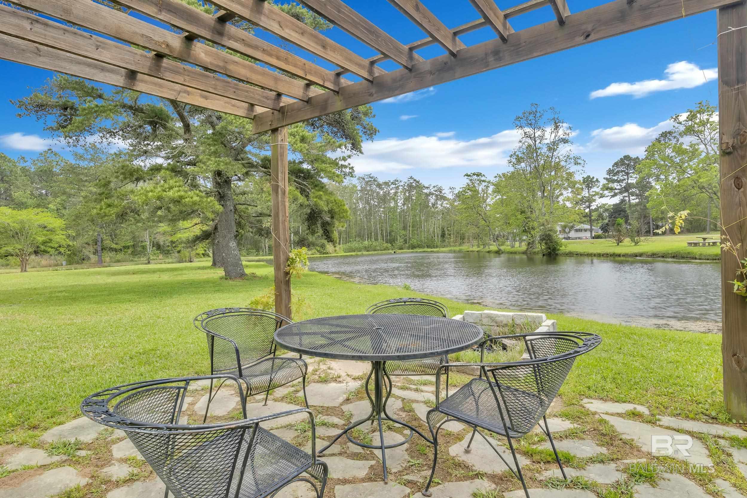 Image 4: Patio
