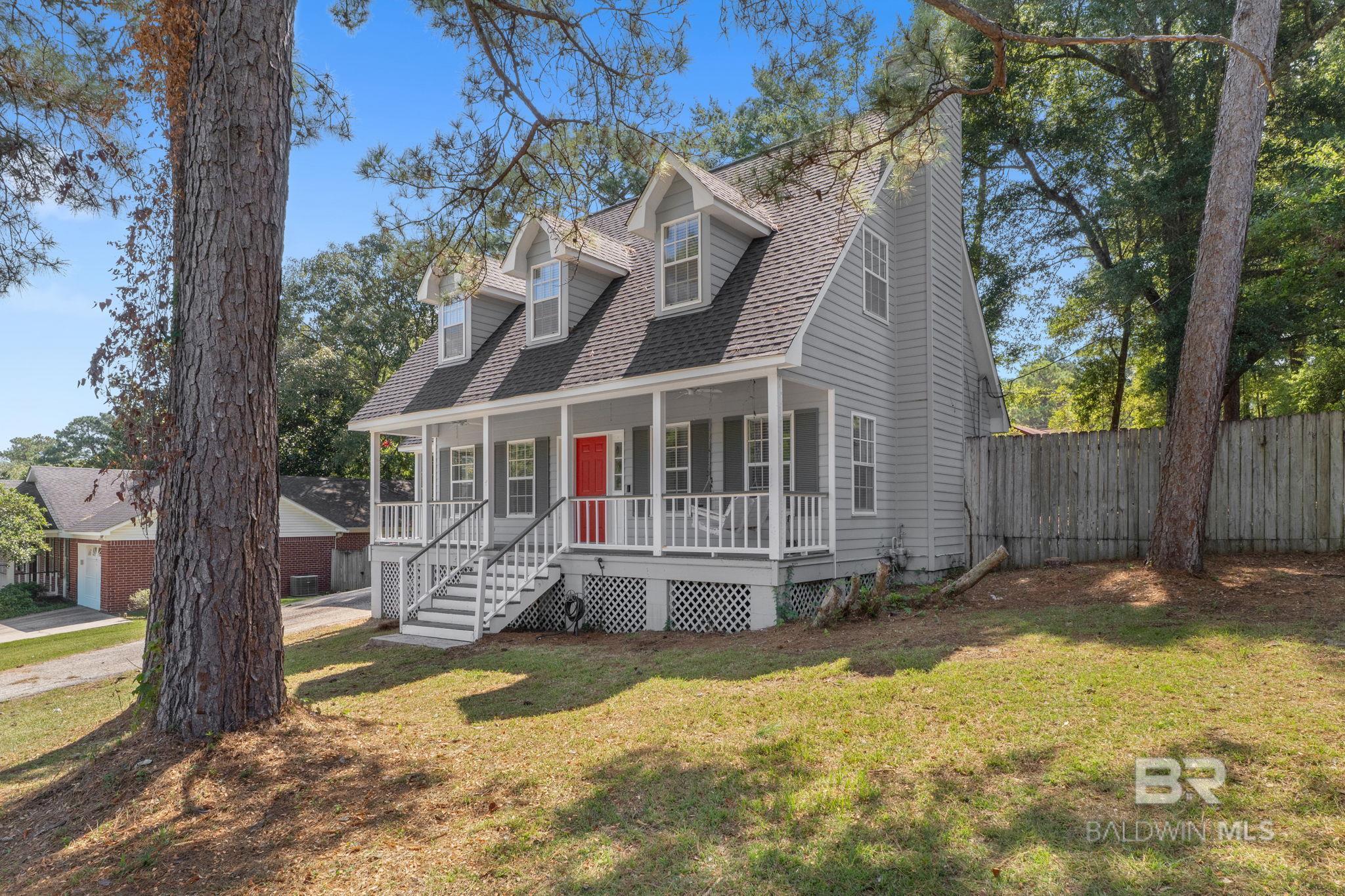 Image 4: Front Of Structure