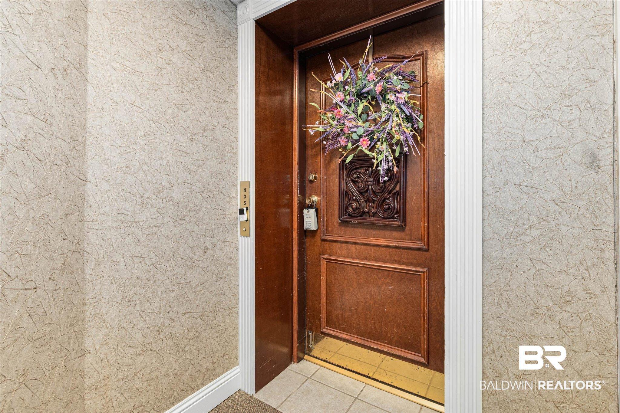 Image 4: Entrance to property