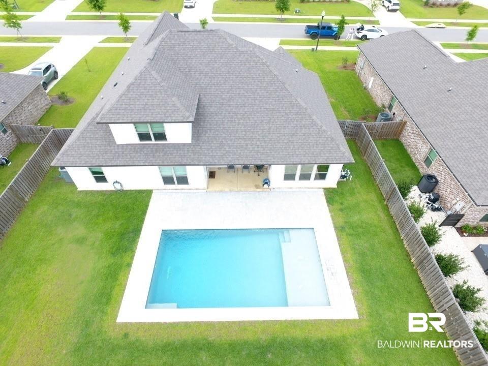 Image 2: Salt Water Gunite Pool
