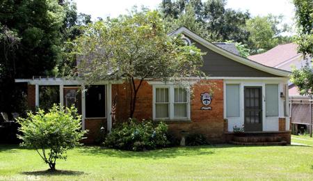 102 Gaston Avenue