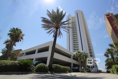 521 W Beach Boulevard
