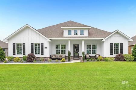 347 Nandina Loop