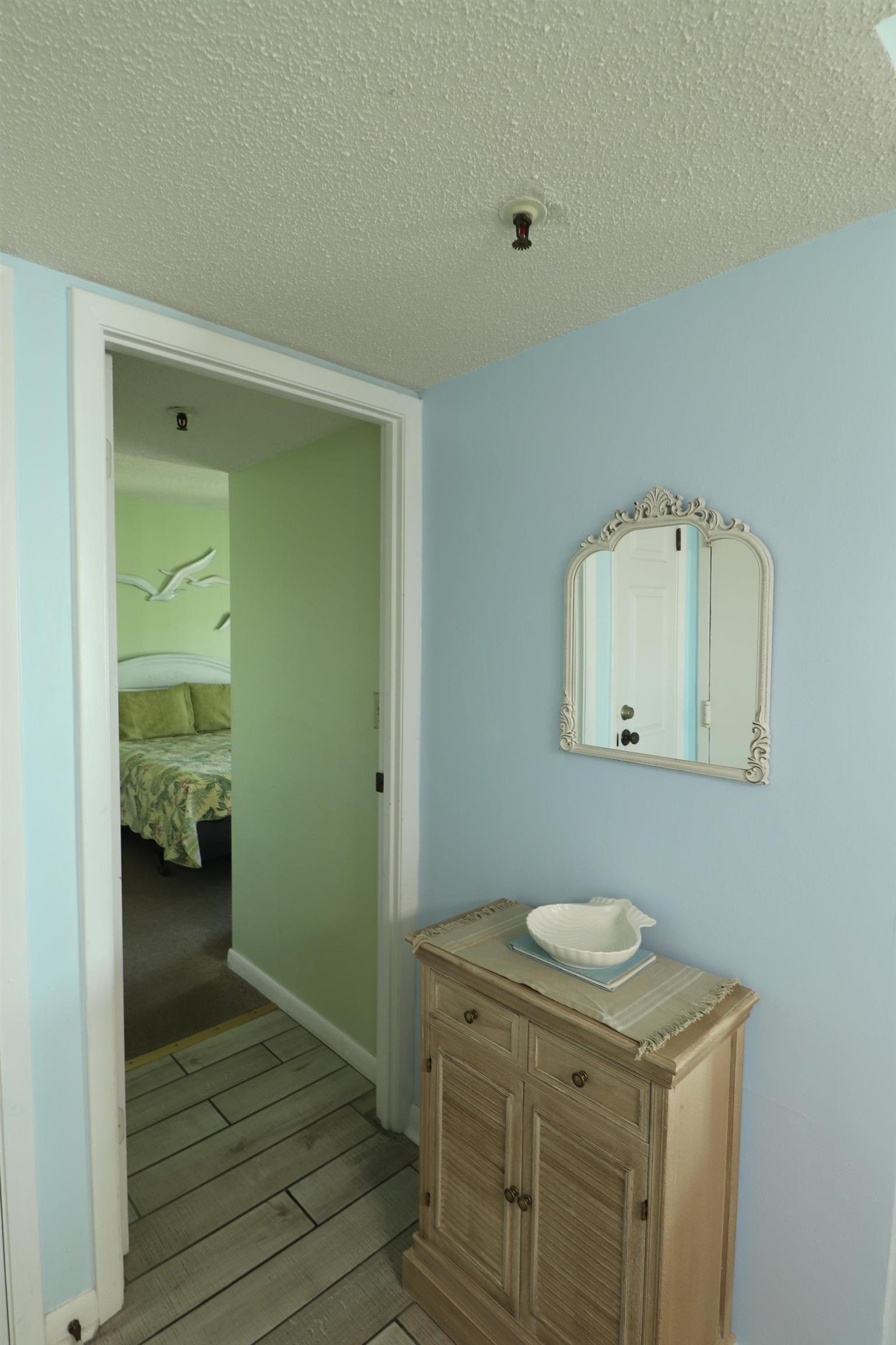 Image 4: Entry Way