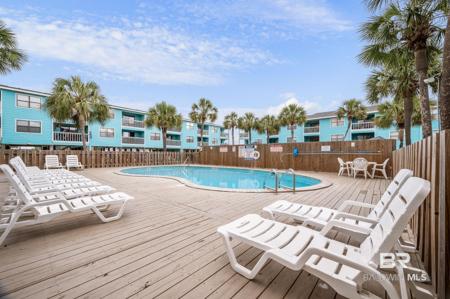 728 W Beach Boulevard
